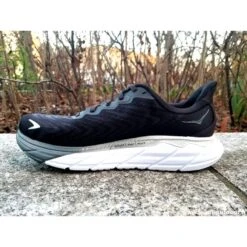 HOKA Arahi 6 Homme Black / White 11 HOKA Arahi 6 Homme Black / White -Hoka hoka arahi 6 homme black white 3