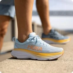 Hoka Chaussures Running Femme - Bondi 8 Wide - Coastal Sky / All Aboard 19 Hoka Chaussures Running Femme - Bondi 8 Wide - Coastal Sky / All Aboard -Hoka hoka bondi 8 wide running shoes women2 1569638 2