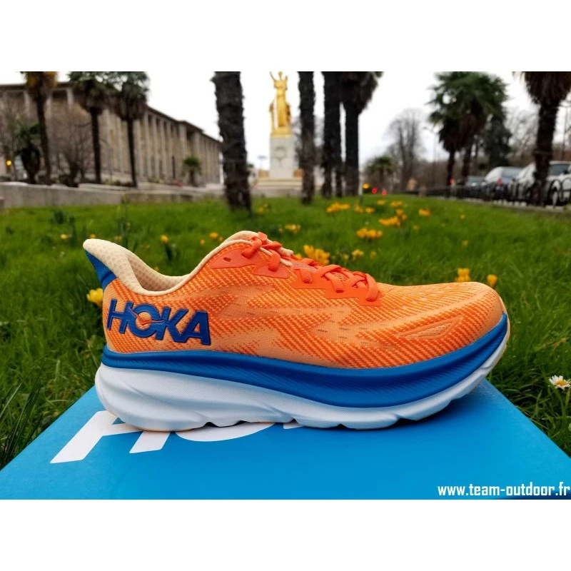 HOKA Clifton 9 Homme Vibrant Orange / Impala 5 HOKA Clifton 9 Homme Vibrant Orange / Impala – Image 4