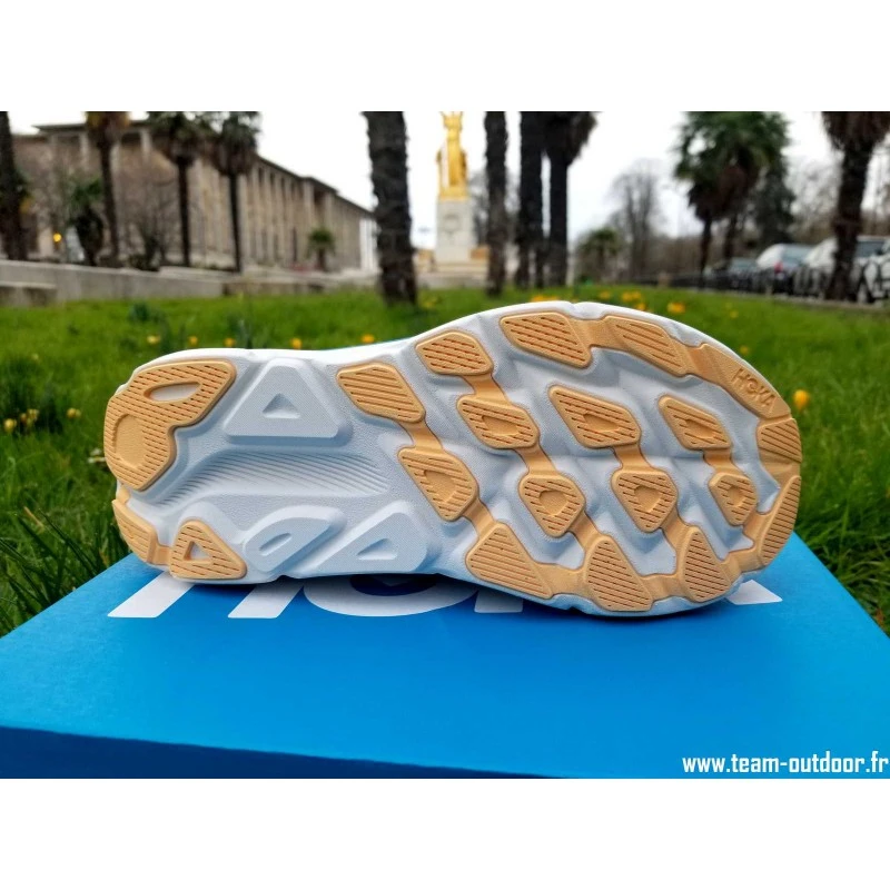 HOKA Clifton 9 Homme Vibrant Orange / Impala 8 HOKA Clifton 9 Homme Vibrant Orange / Impala – Image 7