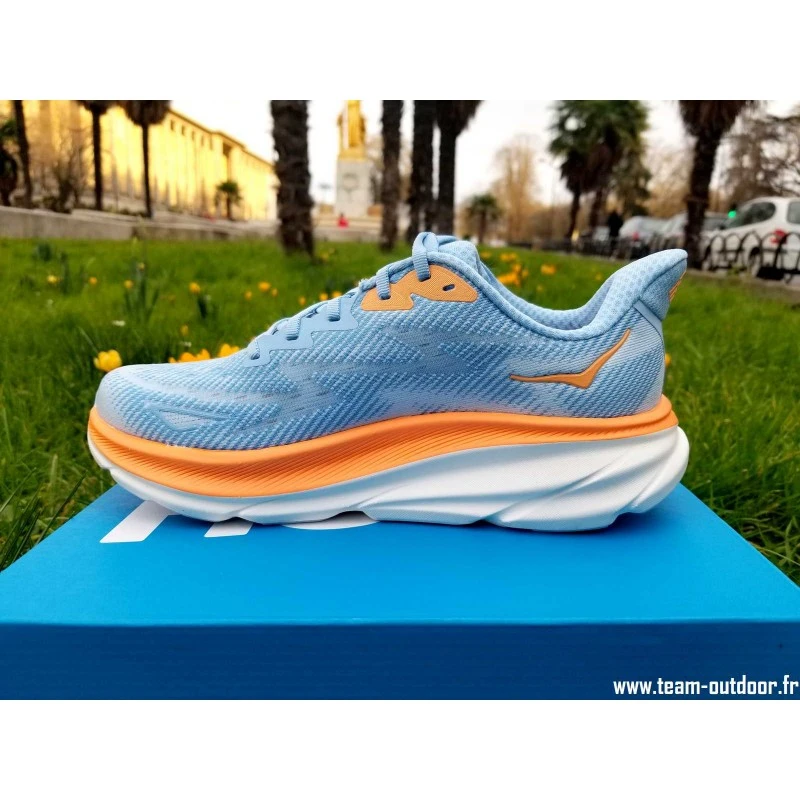HOKA Clifton 9 Wide Femme Airy Blue / Ice Water 7 HOKA Clifton 9 Wide Femme Airy Blue / Ice Water – Image 5