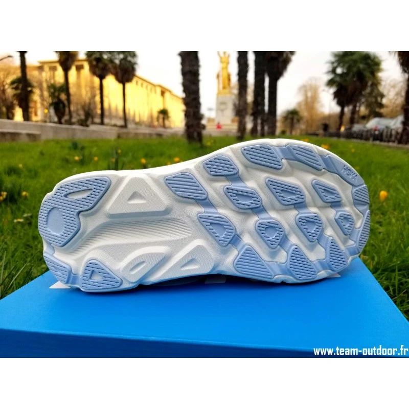 HOKA Clifton 9 Wide Femme Airy Blue / Ice Water 10 HOKA Clifton 9 Wide Femme Airy Blue / Ice Water – Image 8