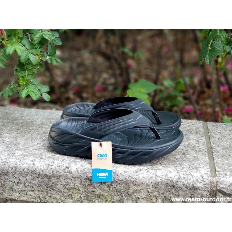 HOKA Ora Recovery Flip Homme Black / Dark Gull Gray 3 HOKA Ora Recovery Flip Homme Black / Dark Gull Gray