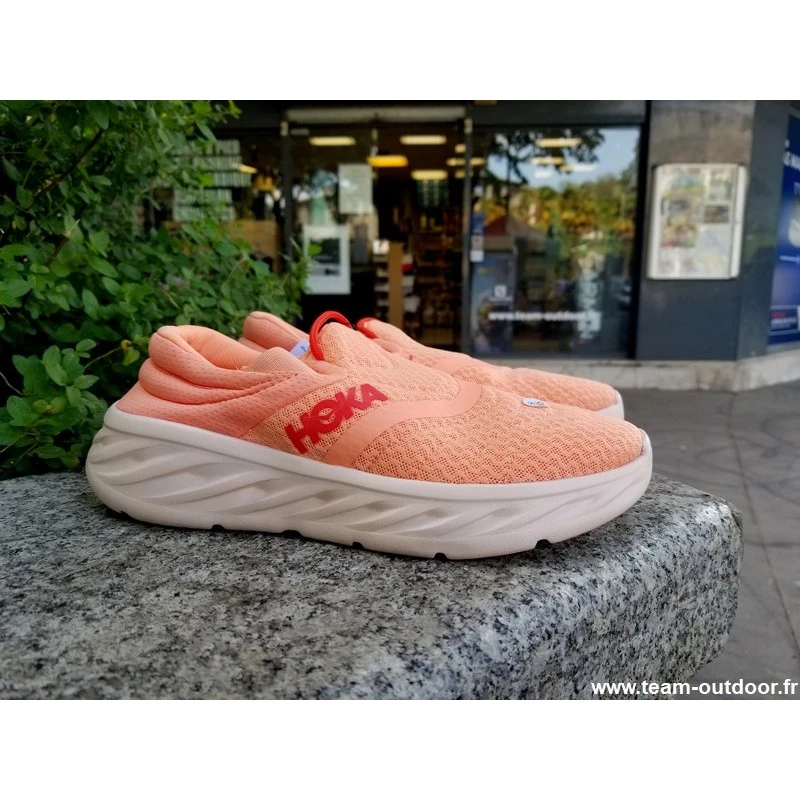 HOKA Ora Recovery Shoe 2 Femme Cantaloupe / Fiesta 4 HOKA Ora Recovery Shoe 2 Femme Cantaloupe / Fiesta – Image 2