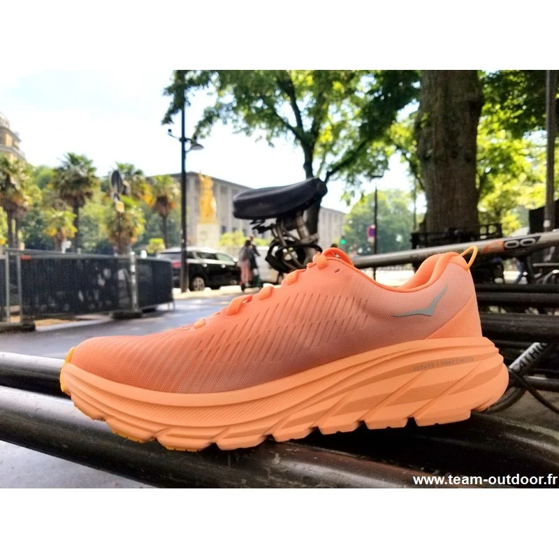 HOKA Rincon 3 Femme Shell Coral / Peach Parfait 8 HOKA Rincon 3 Femme Shell Coral / Peach Parfait – Image 7
